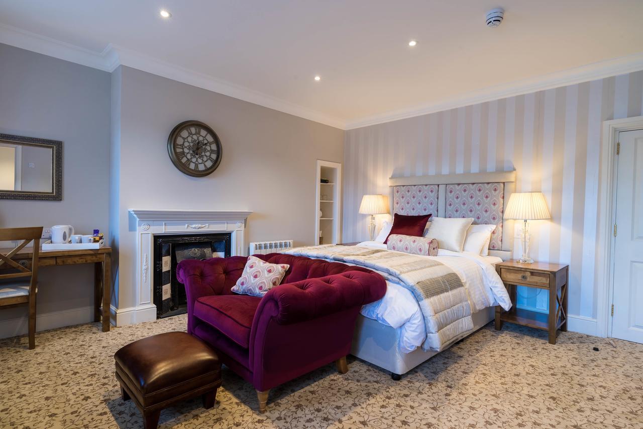 Greyhound Inn Wilton Wilton  Zewnętrze zdjęcie
