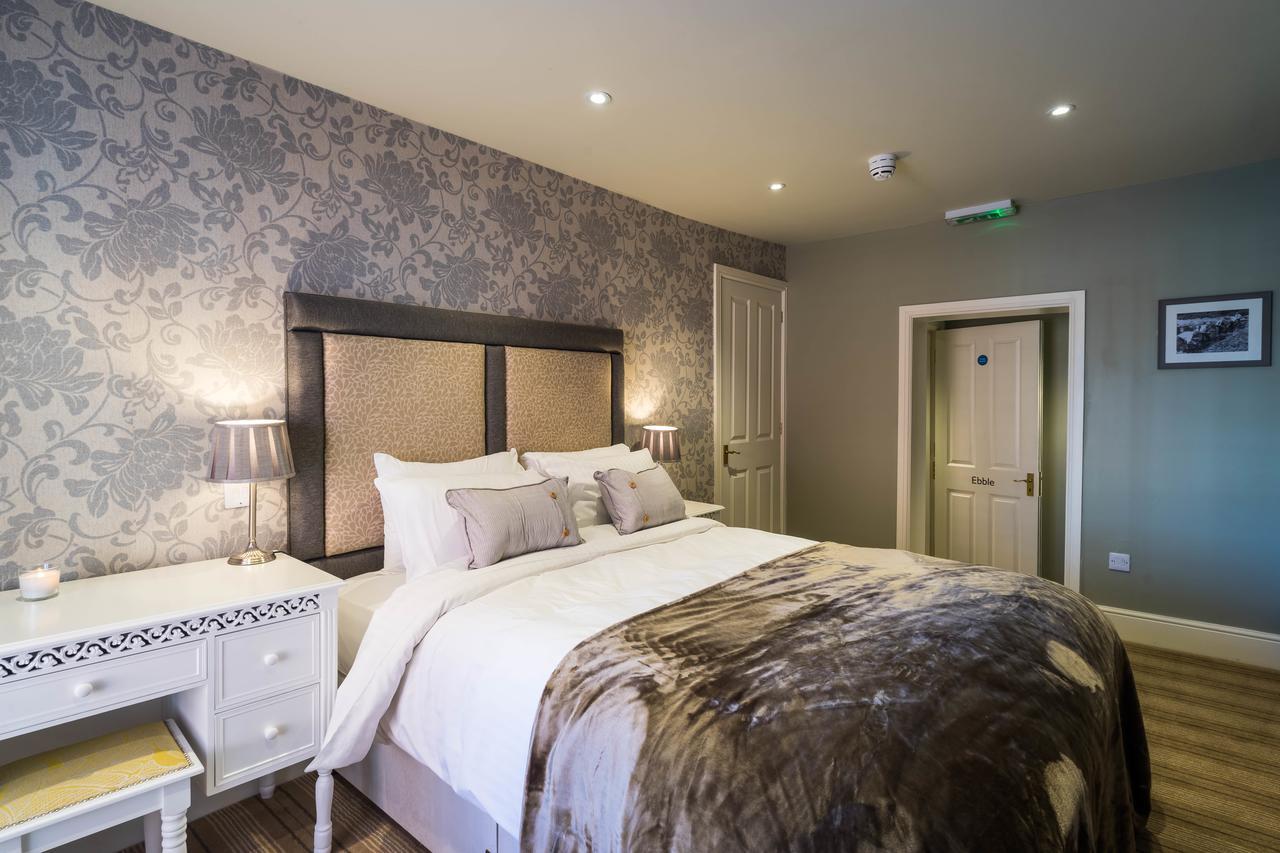 Greyhound Inn Wilton Wilton  Zewnętrze zdjęcie