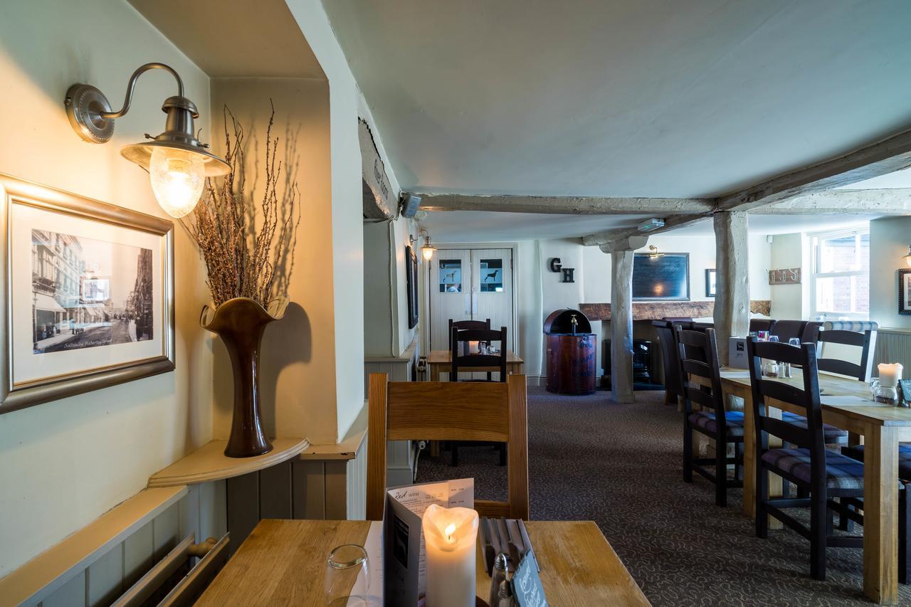 Greyhound Inn Wilton Wilton  Zewnętrze zdjęcie