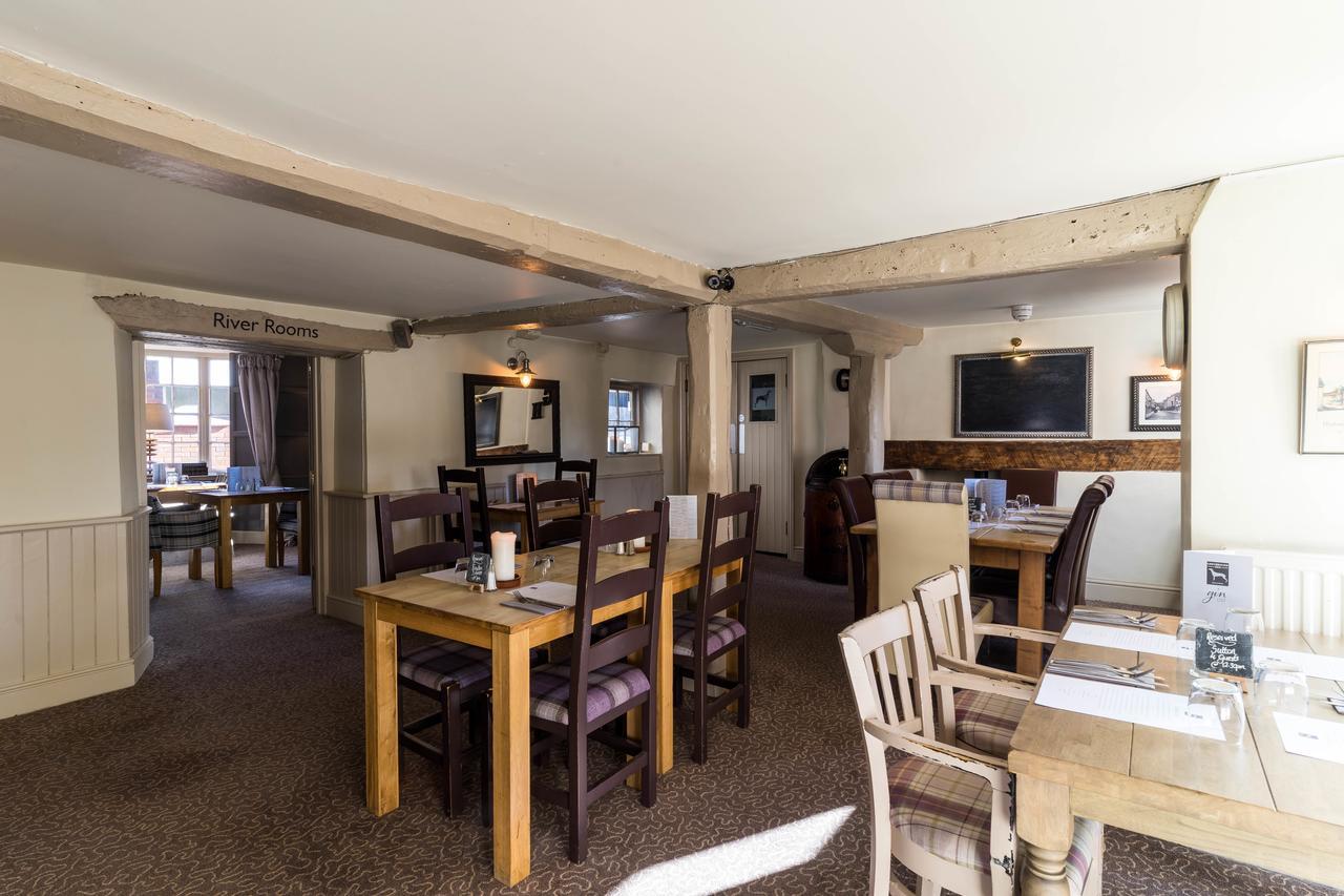 Greyhound Inn Wilton Wilton  Zewnętrze zdjęcie